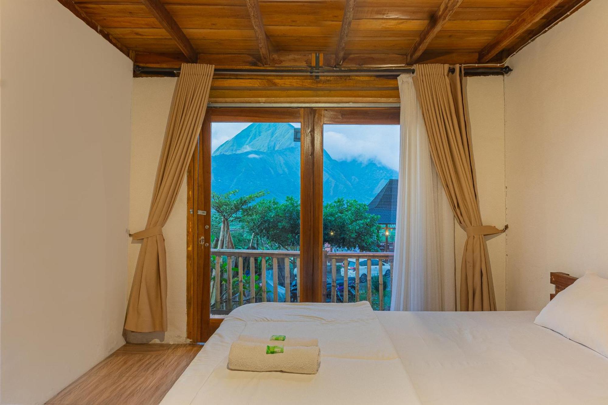 Bale Aur Sembalun Hotel Sembalunlawang Exterior photo